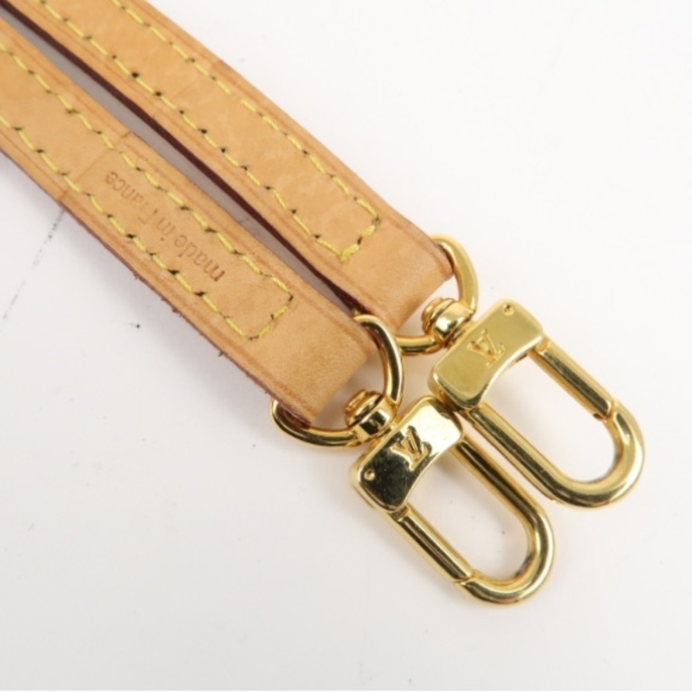 Flawless Louis Vuitton Pochette accessories crossbody shoulder with strap! - Picture 4 of 15